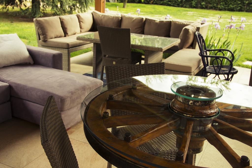 Maison Louis Villa Trofarello Bagian luar foto